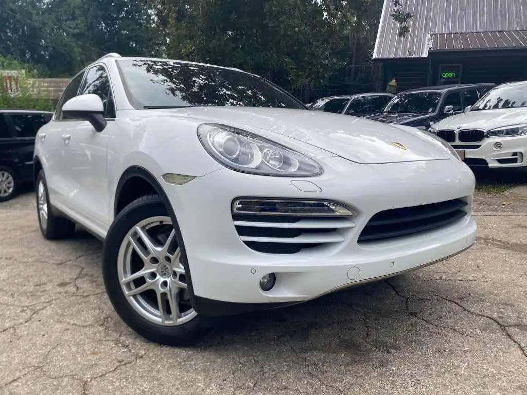 2013 Porsche Cayenne Tiptronic's photo