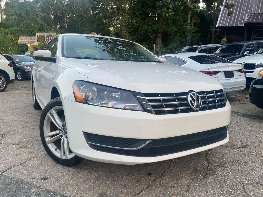 2015 Volkswagen Passat 2.0L SE with Sunroof TDI's photo