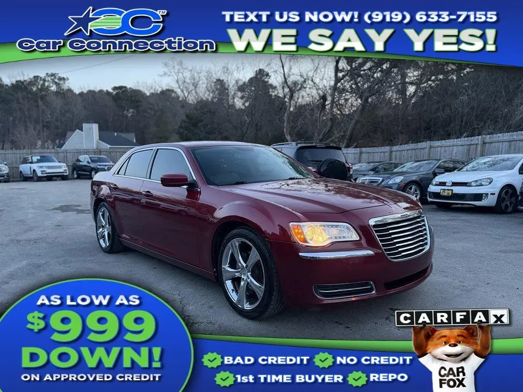 2013 Chrysler 300 Base photo 4