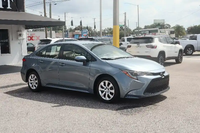 2021 Toyota Corolla LE CVT's photo