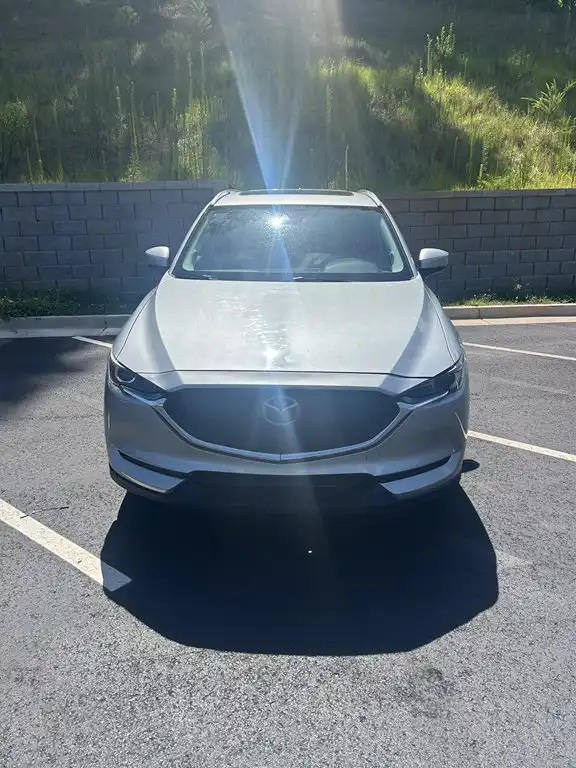 2019 Mazda CX-5 Touring Auto's photo