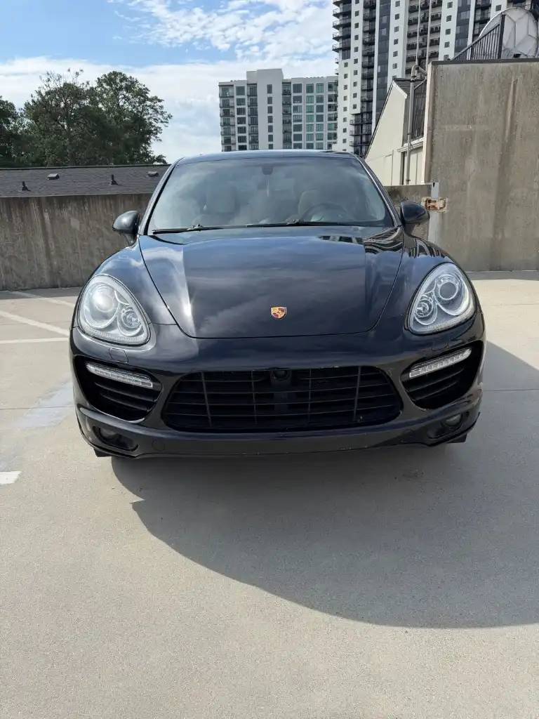 2014 Porsche Cayenne Turbo's photo