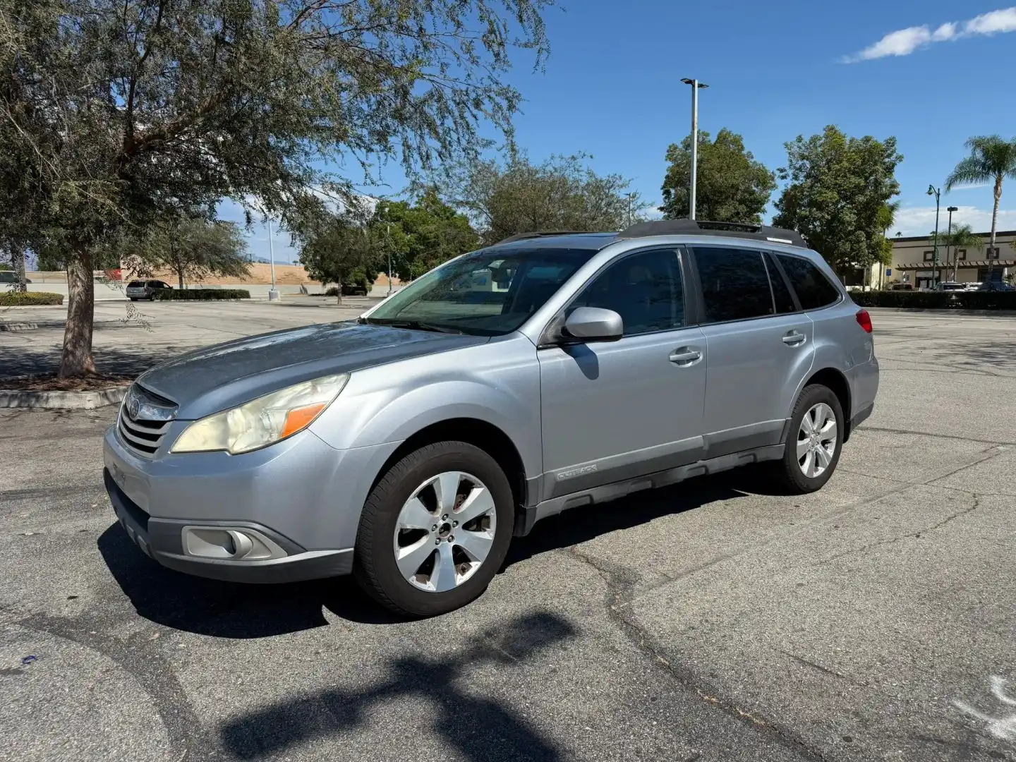 2012 Subaru Outback 3.6R Premium AT's photo