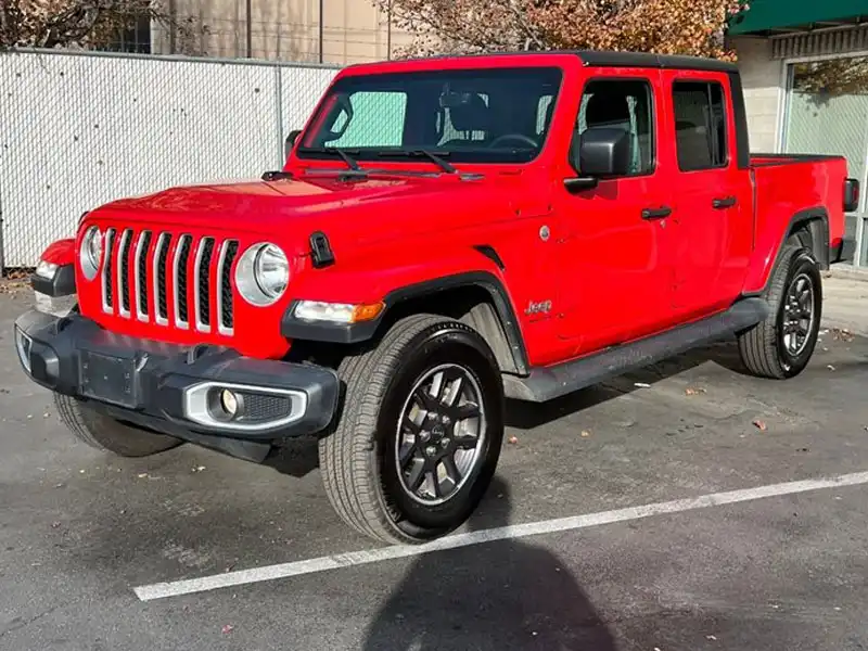 2023 Jeep Gladiator Overland's photo