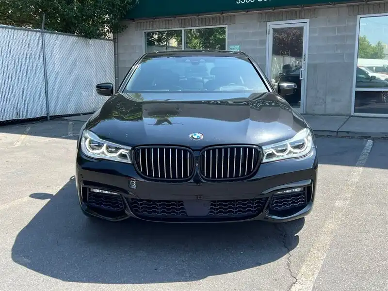 2018 BMW 7 Series 750i xDrive's photo