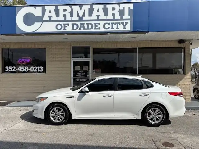 2017 Kia Optima LX AT's photo