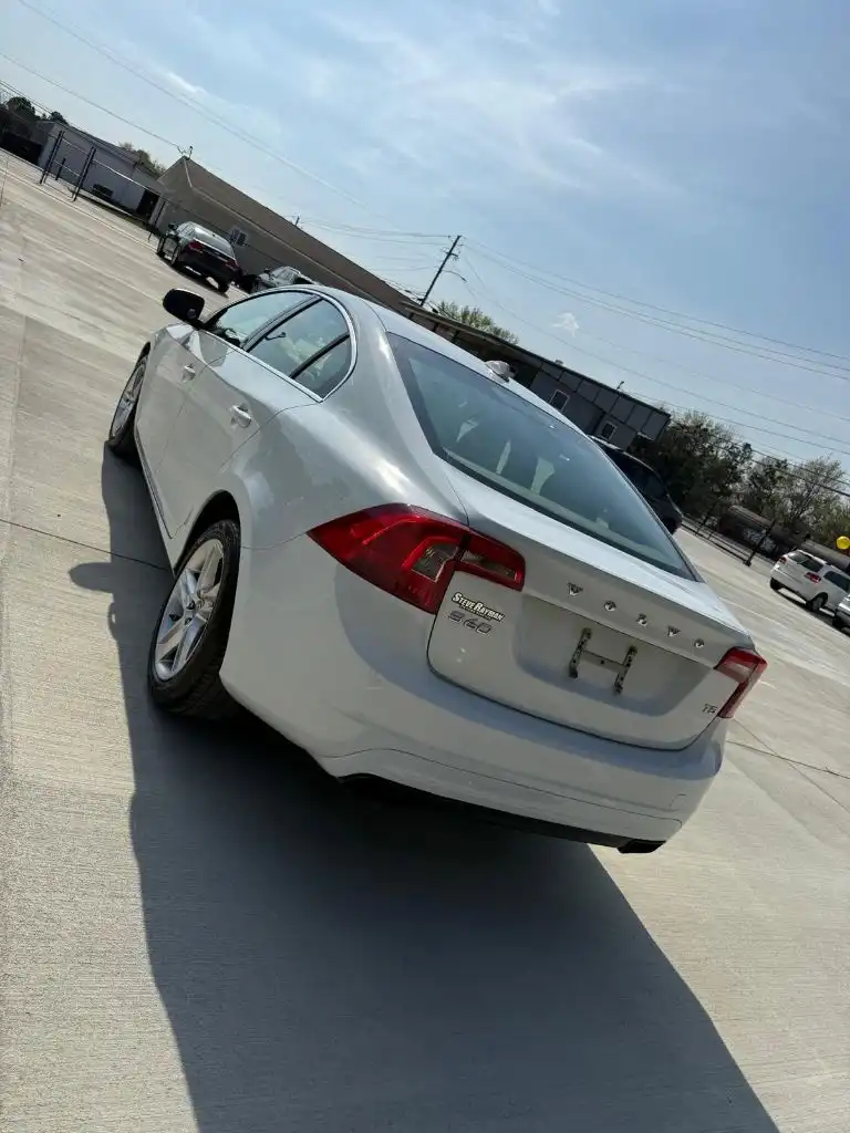 2015 Volvo S60 T5 Drive-E FWD Premier's photo