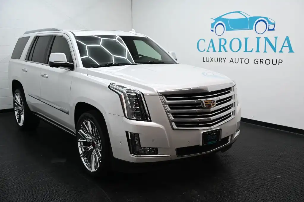 2018 Cadillac Escalade AWD Platinum's photo