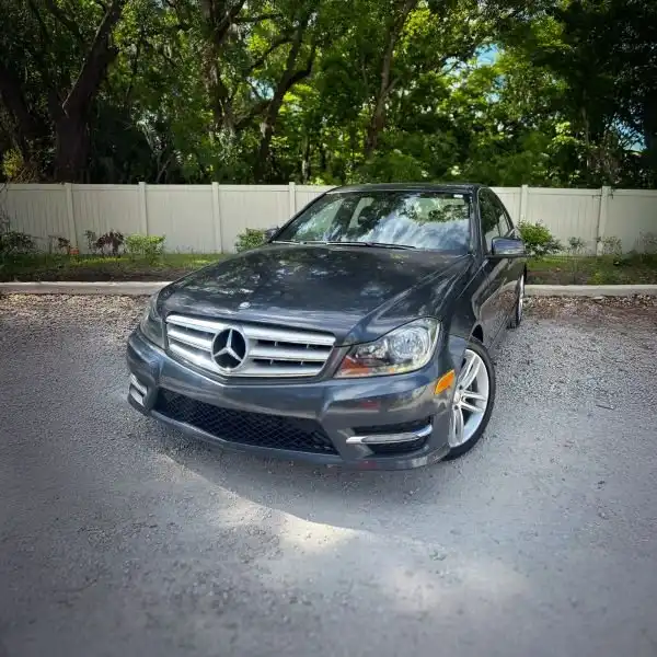 2013 Mercedes-Benz C-Class C250 Sport's photo