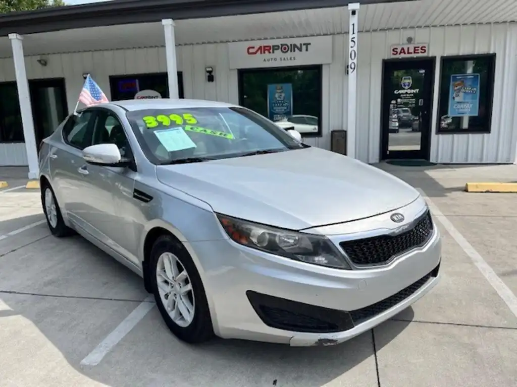 2011 Kia Optima LX AT's photo