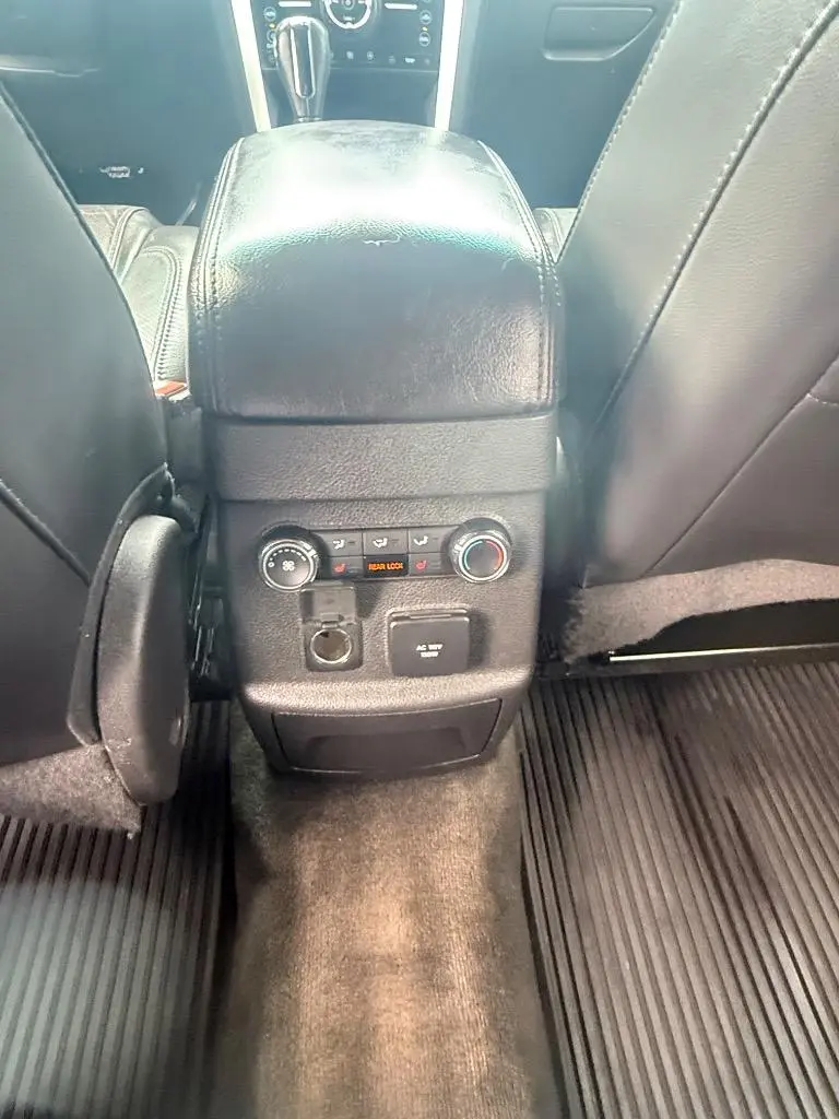 2015 Ford Explorer Limited photo 4