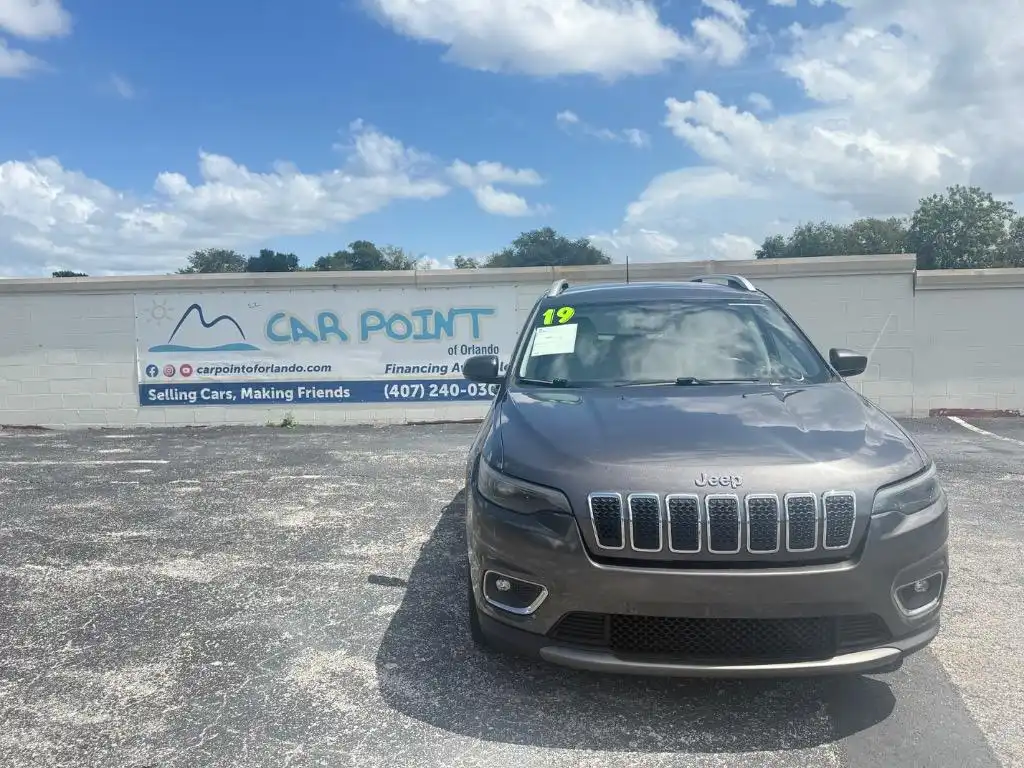 2019 Jeep Cherokee Limited's photo