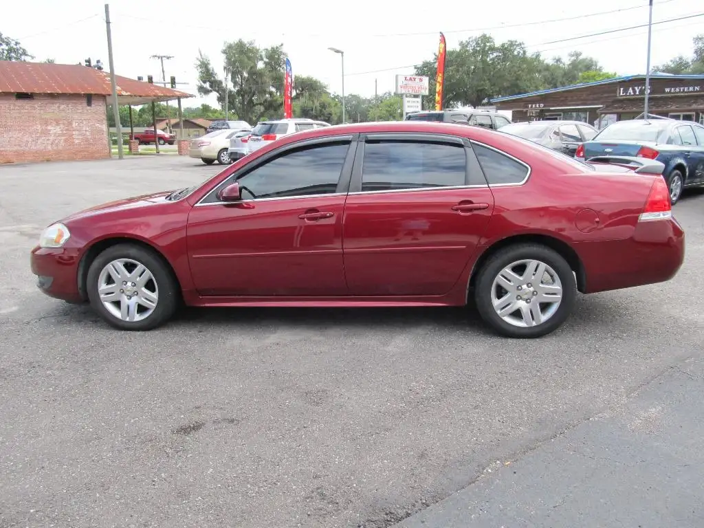 2011 Chevrolet Impala LT's photo