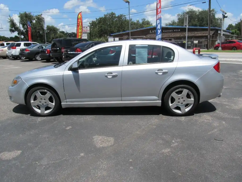 2010 Chevrolet Cobalt LT Sedan's photo