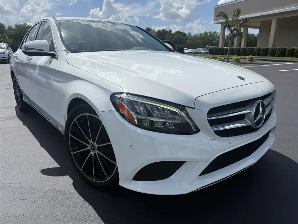 2021 Mercedes-Benz C-Class C300's photo