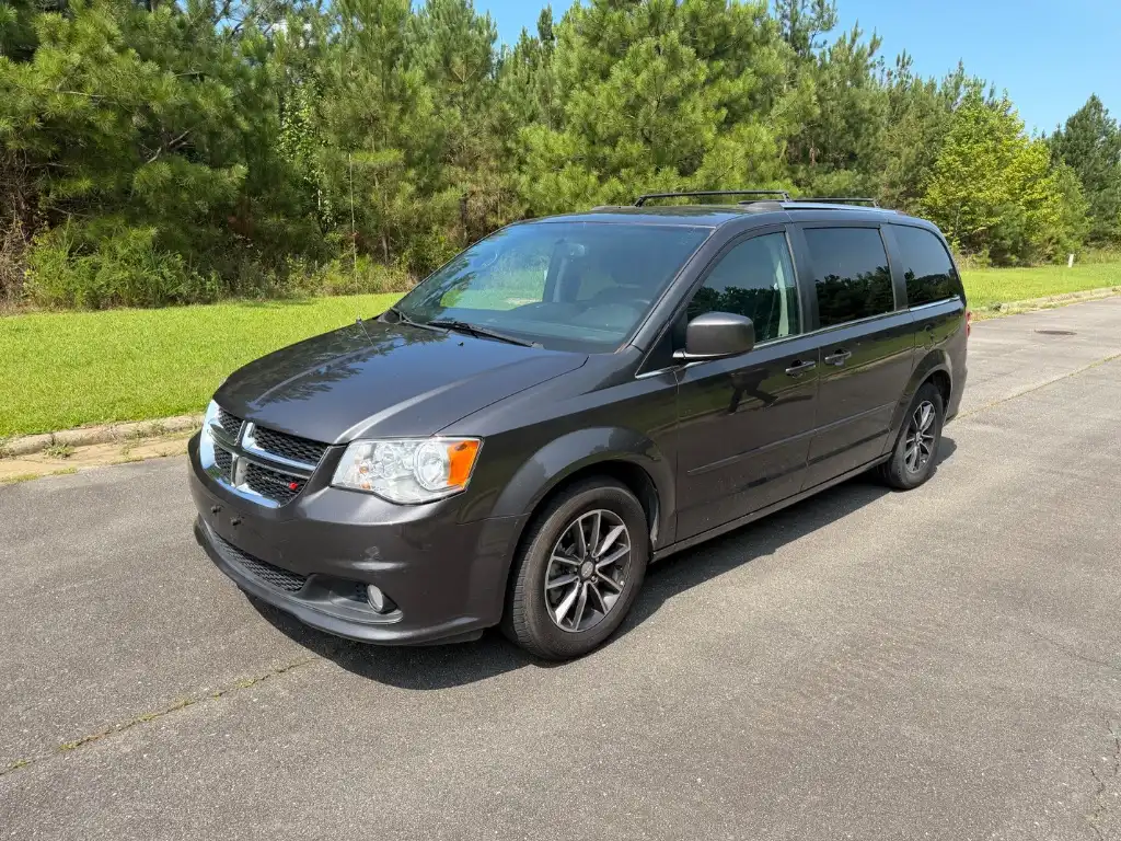 2017 Dodge Grand Caravan SXT's photo