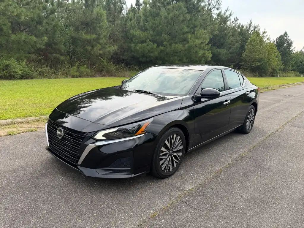2023 Nissan Altima 2.5 SV's photo
