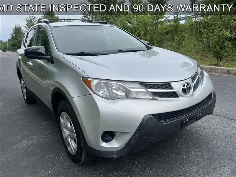 2015 Toyota RAV4 LE AWD's photo