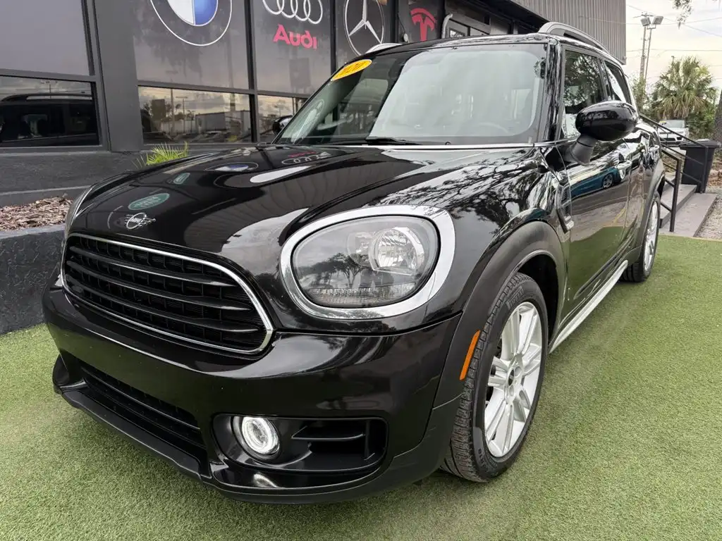 2020 MINI Countryman Cooper's photo
