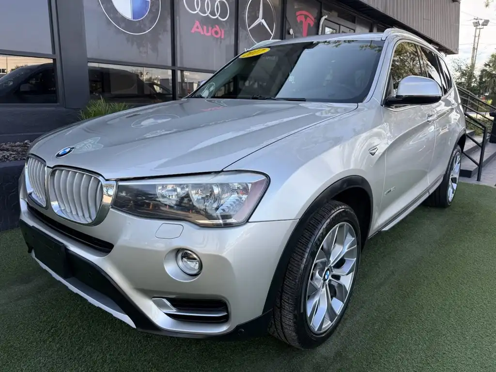 2017 BMW X3 sDrive28i's photo