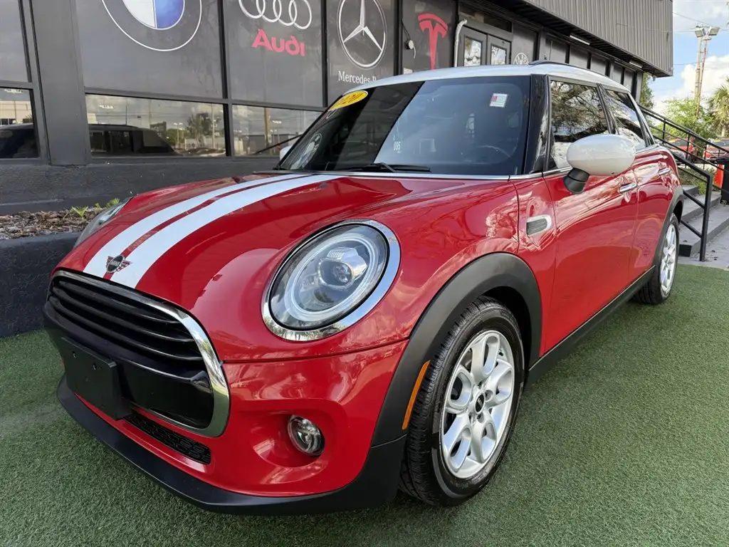 2020 MINI Hardtop Cooper's photo