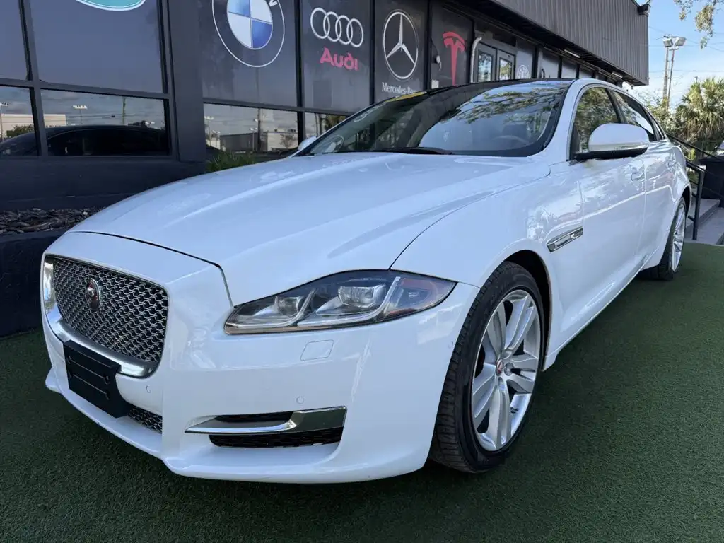 2016 Jaguar XJ XJL Portfolio AWD's photo