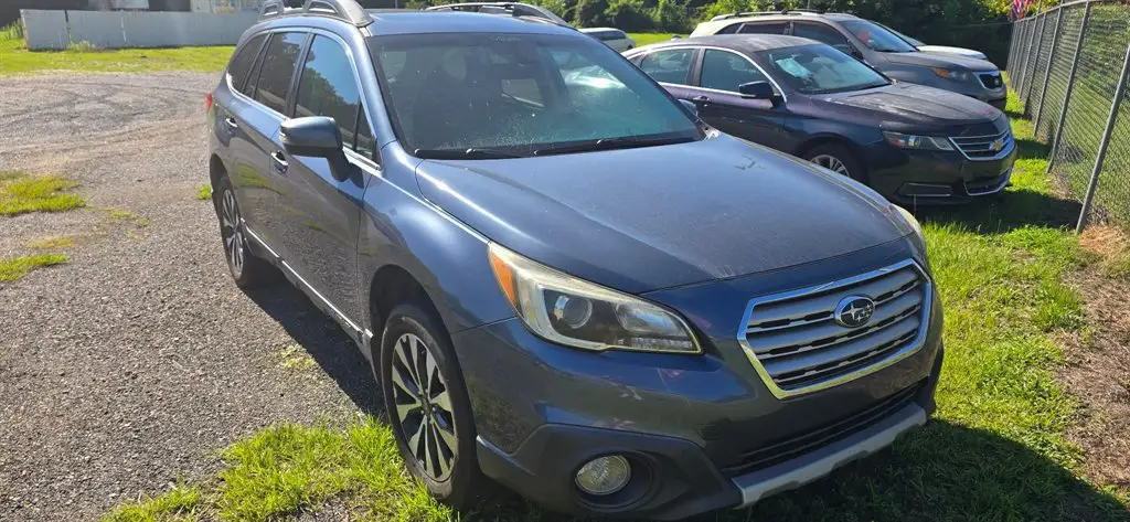 2017 Subaru Outback 2.5i Limited photo 1