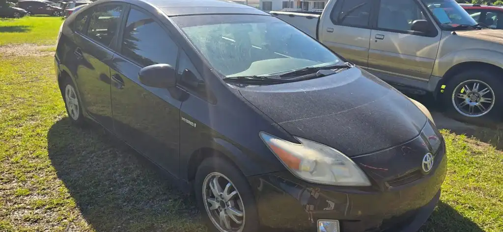 2011 Toyota Prius III's photo