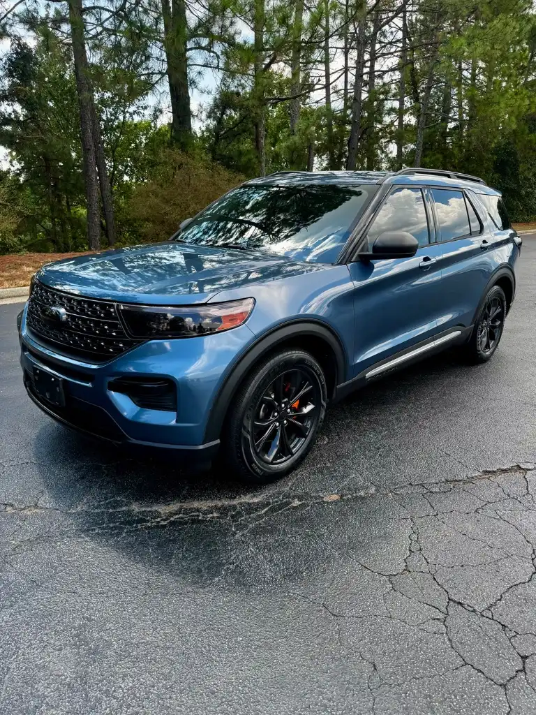 2020 Ford Explorer XLT RWD's photo