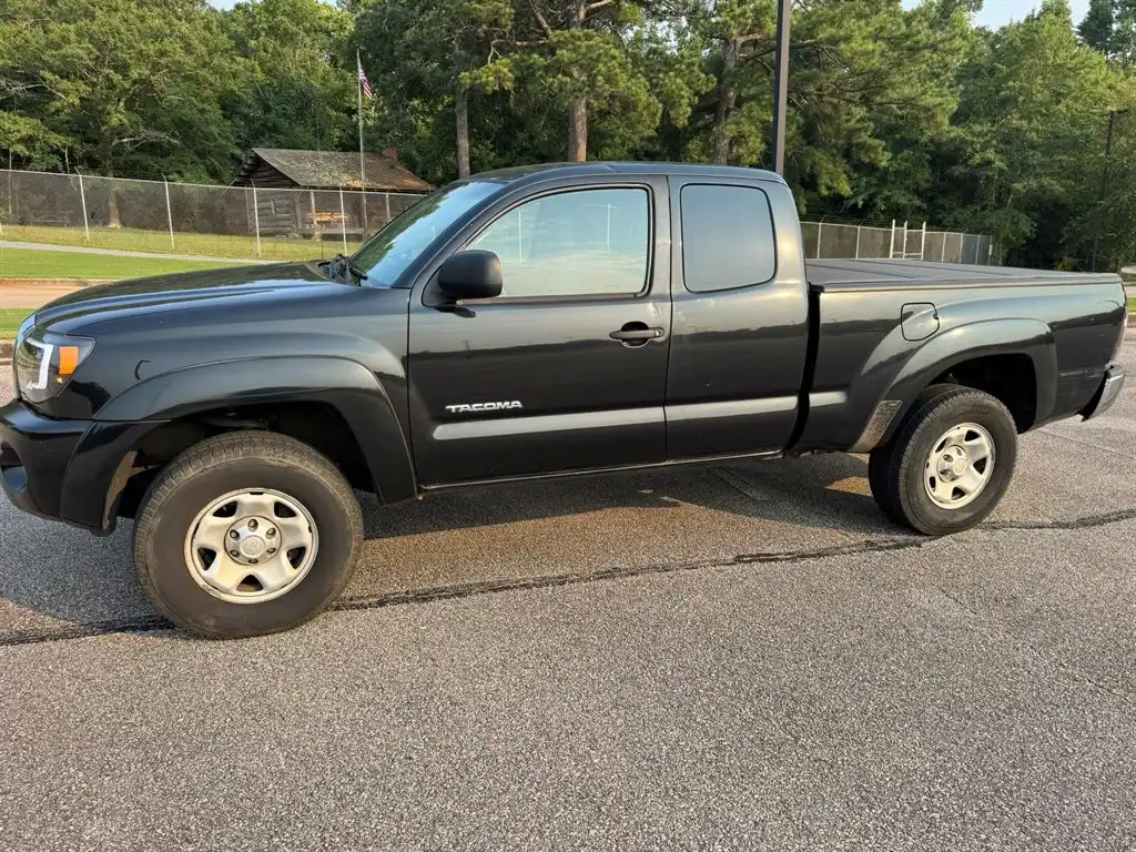 2005 Toyota Tacoma PreRunner Access Cab V6 5AT's photo