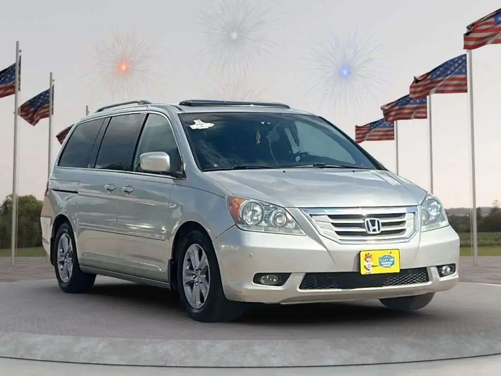 2008 Honda Odyssey Touring's photo