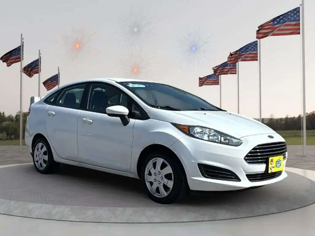 2016 Ford Fiesta S Sedan's photo