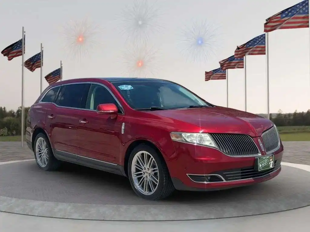 2015 Lincoln MKT 3.5 EcoBoost AWD's photo