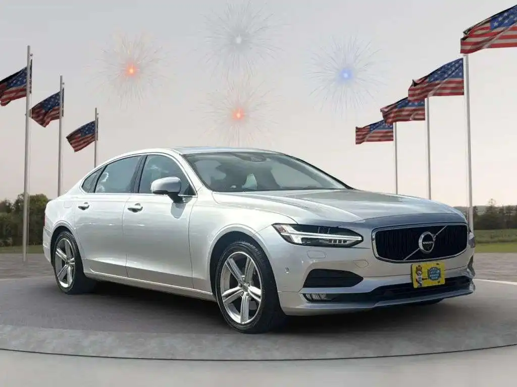 2018 Volvo S90 T5 Momentum FWD's photo