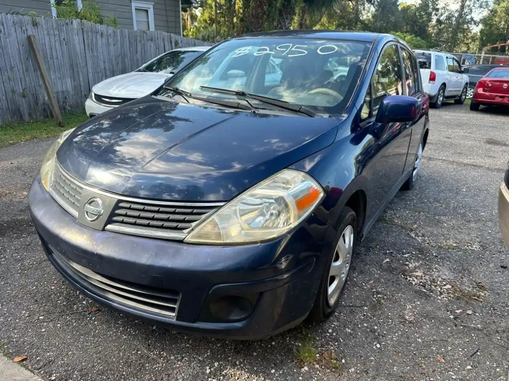2007 Nissan Versa 1.8 S Auto's photo