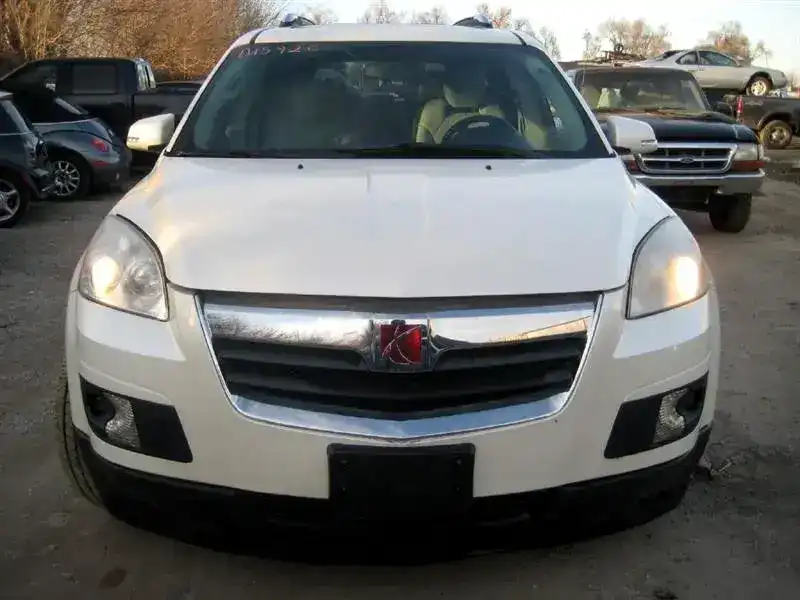 2008 Saturn Outlook FWD XR's photo