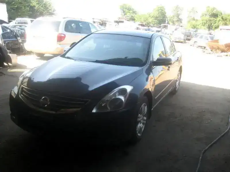 2010 Nissan Altima 2.5 CVT's photo