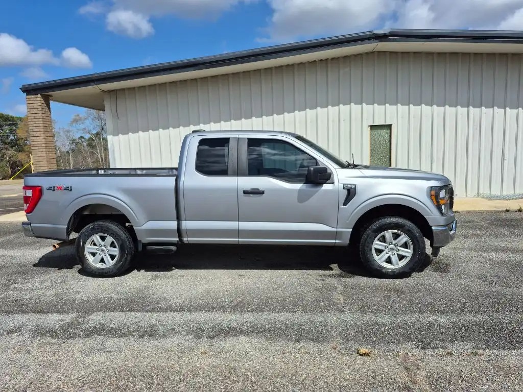 2023 Ford F-150 XL 4x4 SuperCab 6-1/2 Box's photo