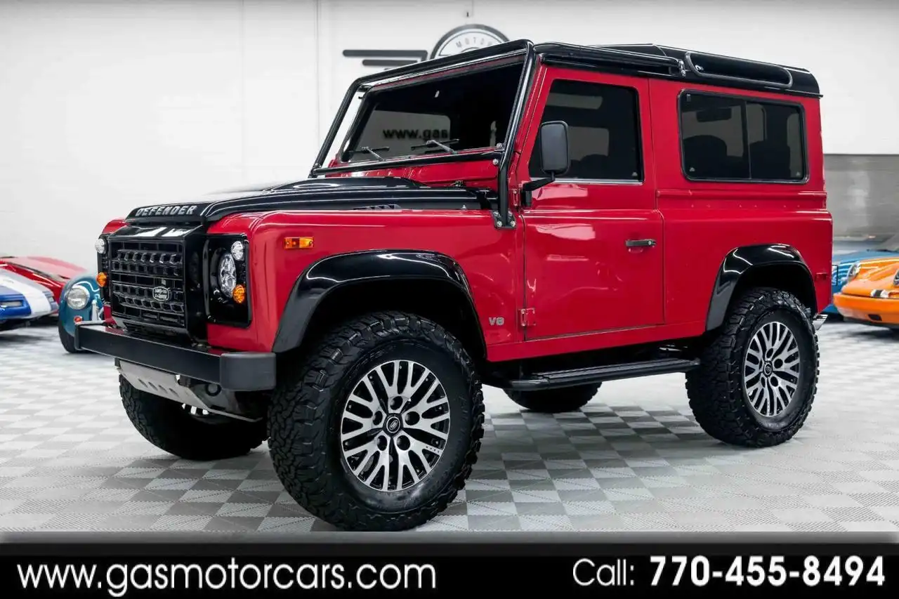 1997 Land Rover Defender Station Wagon's photo