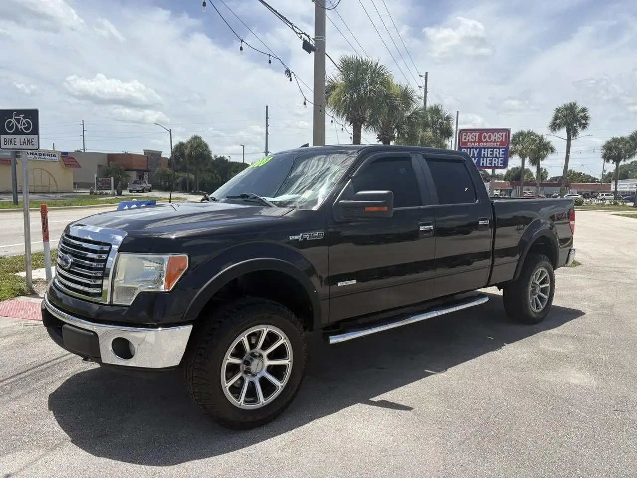 2012 Ford F-150 XLT 4x4 SuperCrew 145-in's photo