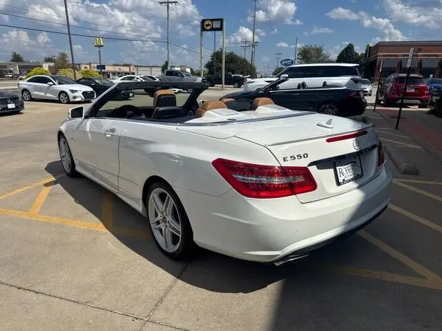 2012 Mercedes-Benz E-Class E550 photo 3