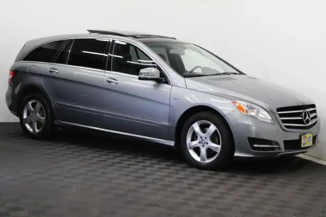 2012 Mercedes-Benz R-Class R350 BlueTEC's photo