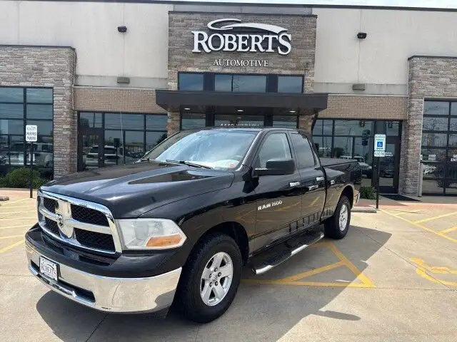 2012 RAM 1500 SLT 4x4 Quad Cab photo 1