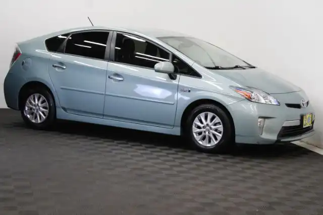 2012 Toyota Prius Base's photo