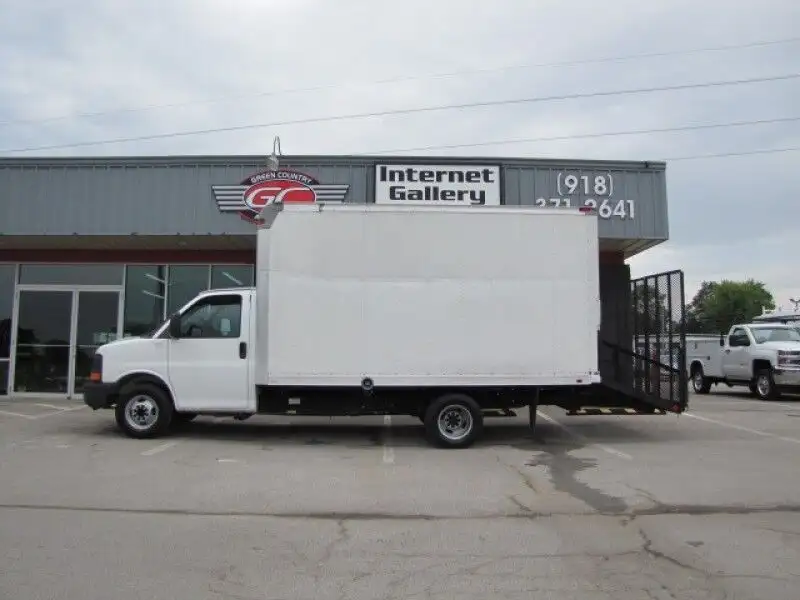 2013 Chevrolet Express 3500 14' Box Van Landscapers Ramp's photo