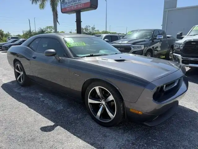 2013 Dodge Challenger R/T Classic's photo