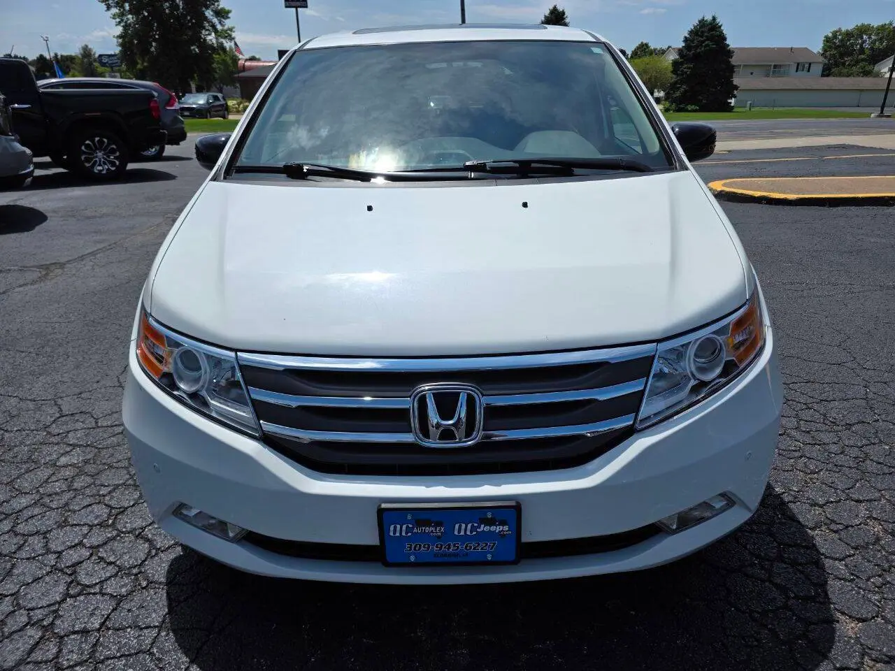 2013 Honda Odyssey Touring photo 4