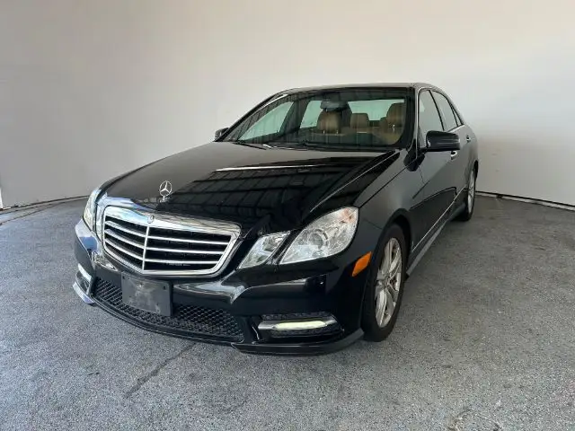 2013 Mercedes-Benz E-Class E350 Luxury 4MATIC photo 1