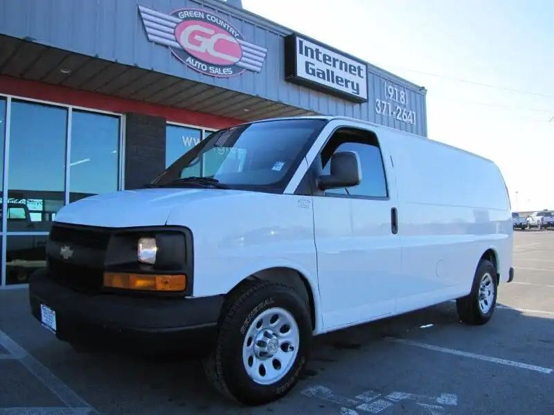 2014 Chevrolet Express 1500 Work Van's photo