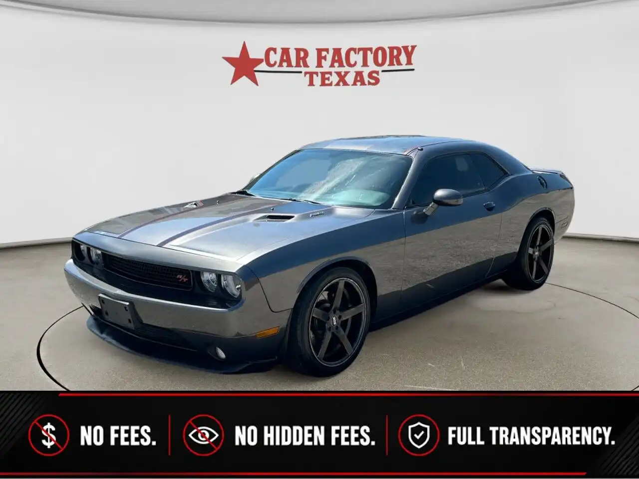 2014 Dodge Challenger R/T's photo